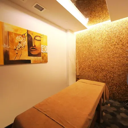 Hotel Sey & 4*