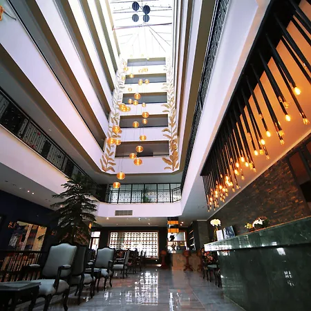 Hotel Sey & 4*