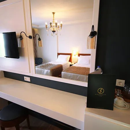 Sey & Hotel 4*