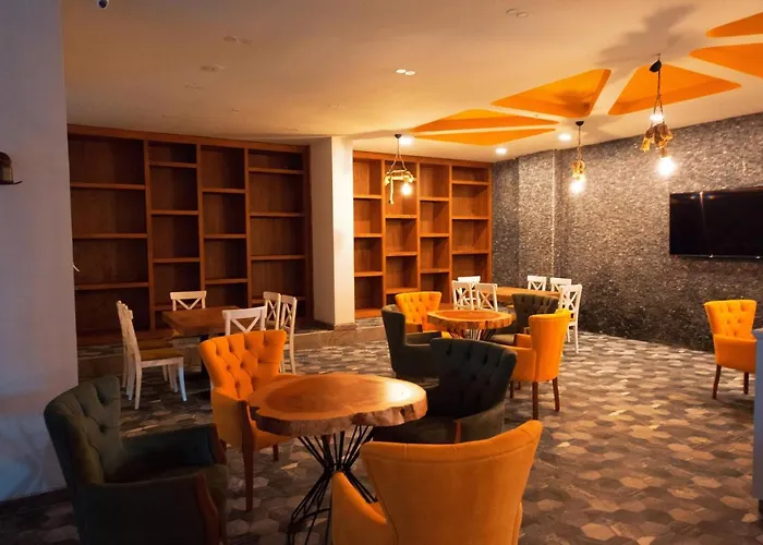 Sey & Ξενοδοχείο Αλάνια